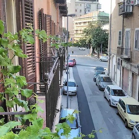 Zisa House * Palermo
