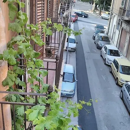 Zisa House Palermo